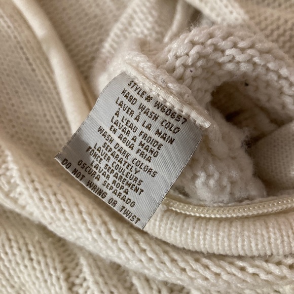 White knitted zip up - Picture 2 of 3